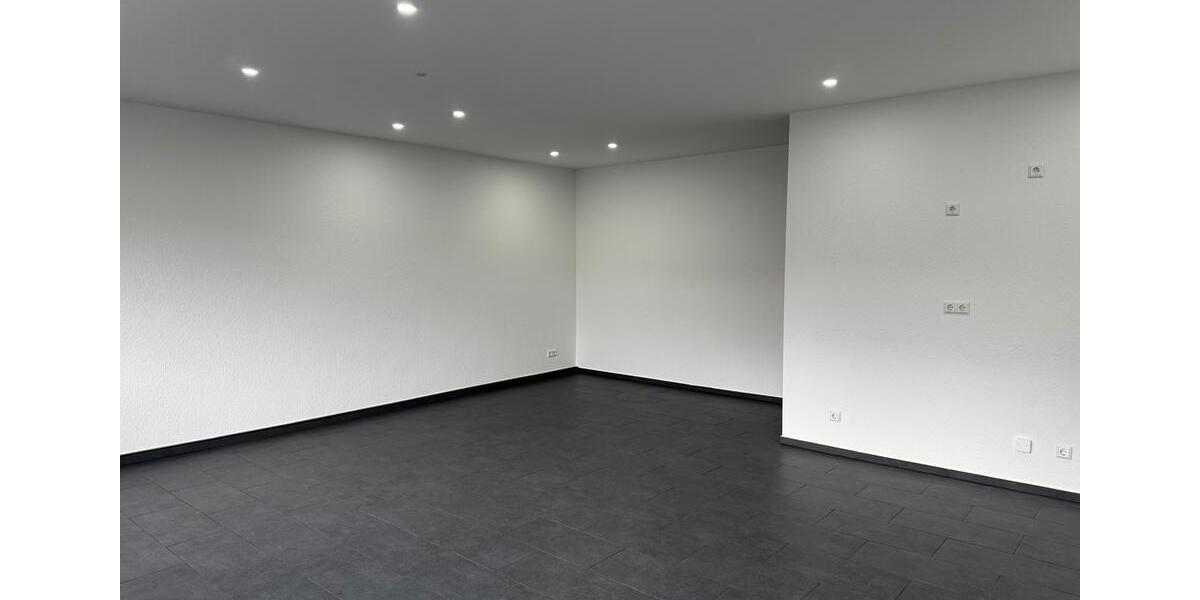 Erdgeschoßwohnung Karlsruhe Knielingen - 2 Zimmer, 80 m&sup2;, 1.400&euro; | Angebot:25870572