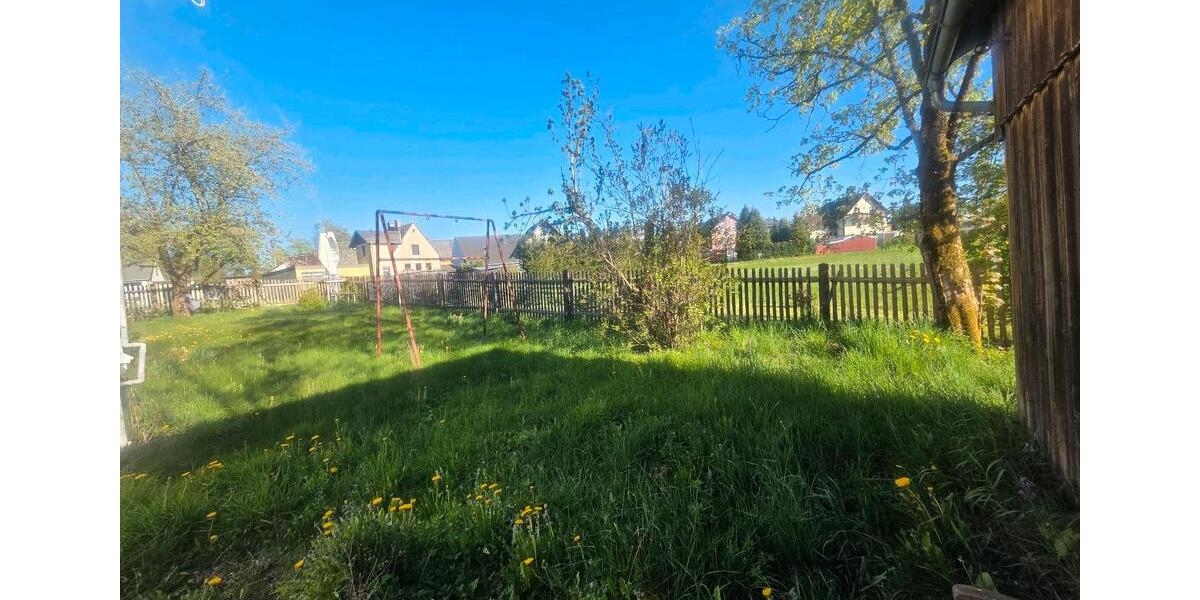 Einfamilienhaus Helmbrechts - 10 Zimmer, 200 m&sup2;, 170.000&euro; | Angebot:24239247