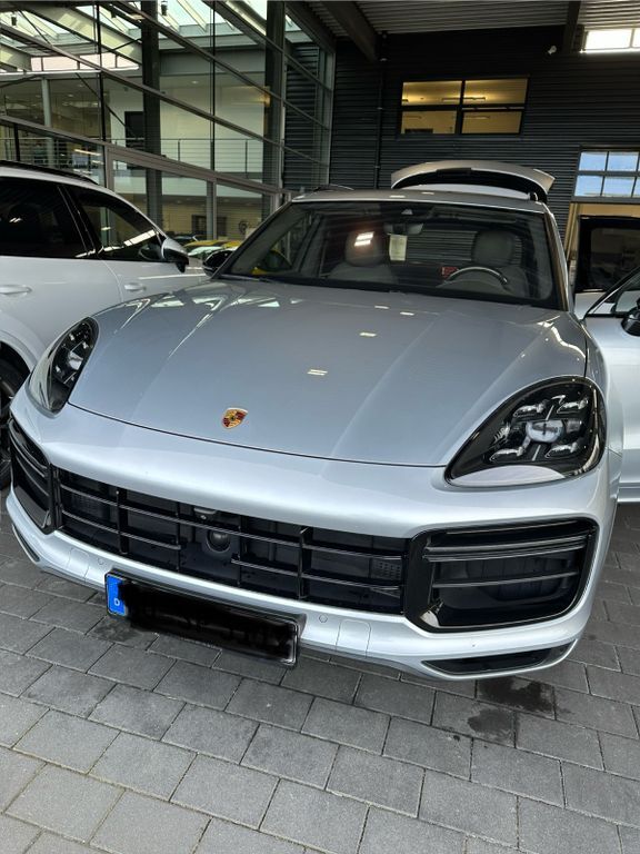 Cayenne