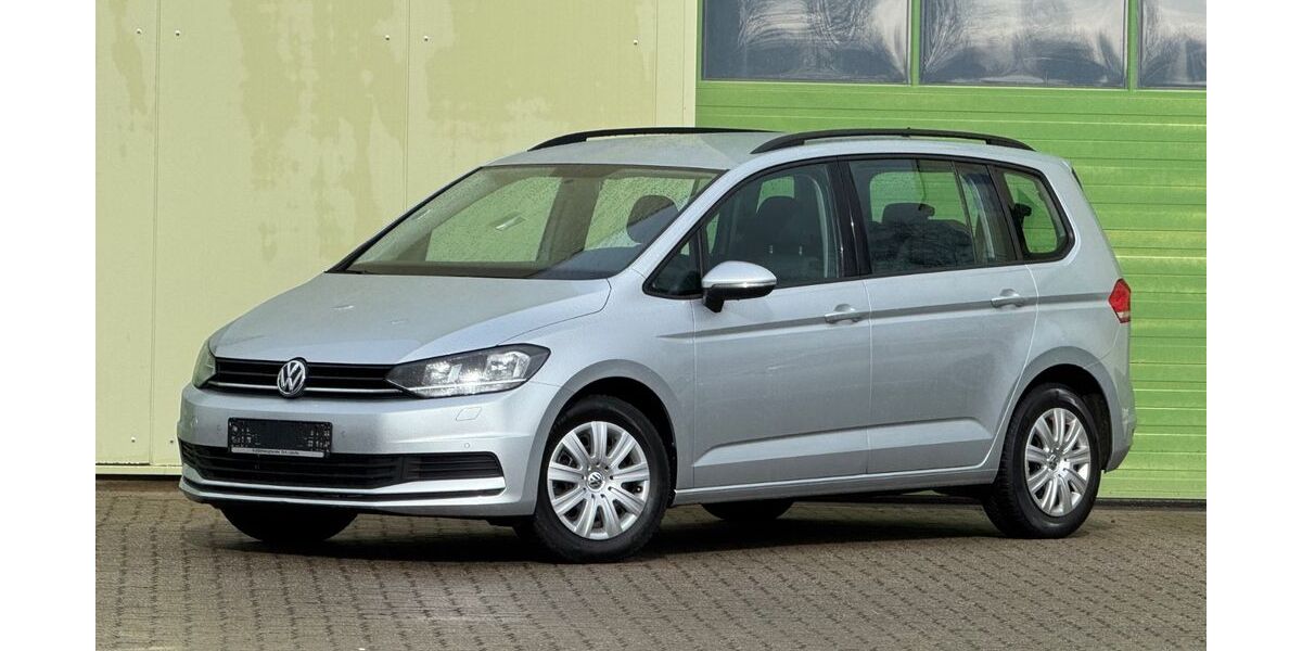VW Touran 134.780 km 14.995 &euro; Brüsewitz 19071