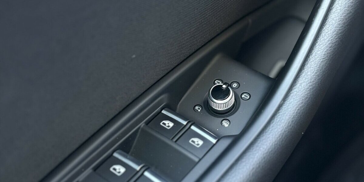 Audi A4 40 TDI quattro advanced ACC/DAB/NAVI/AHK/LED 71.953 km 25.900 &euro; Villingen-Schwenningen 78054