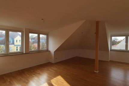 Wohnung Ingolstadt - 2.5 Zimmer, 93 m&sup2;, 1.350&euro; | Angebot:26321371