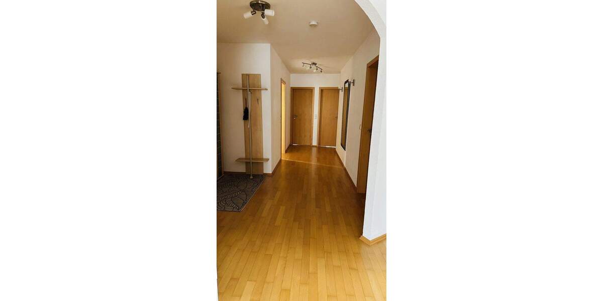 Moderne 4,5-Zimmer-Wohnung mit Balkon - ca. 130 m² in ruhiger Lage von Tauberbischofsheim 4 zimmer