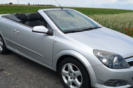 Opel Astra 98.442 km 2.799 &euro; Schöneck 61137