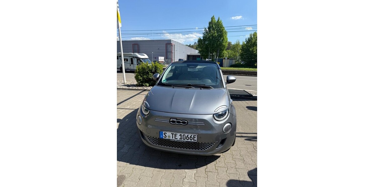 Fiat cabrio 500e 29.000 km 17.000 &euro; Stuttgart 70173