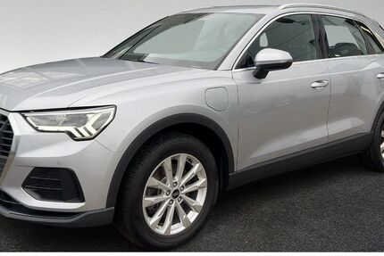 Audi Q3 24.099 km 29.970 &euro; Hamburg 22529