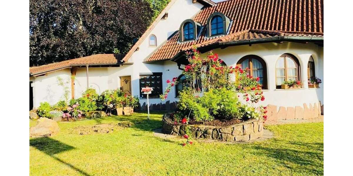 Haus zum Kaufen in Endingen am Kaiserstuhl 1.350.000 € 699 m² 15 zimmer