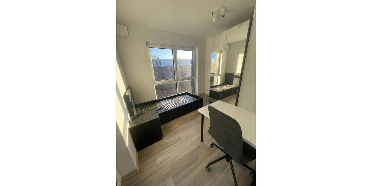 Etagenwohnung Oldenburg Eversten - 5 Zimmer, 119 m&sup2;, 1.495&euro; | Angebot:25352544