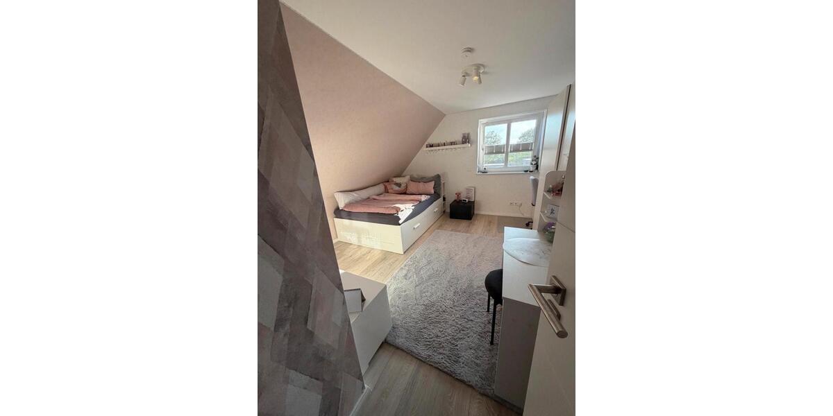 Einfamilienhaus Harrislee - 8 Zimmer, 204 m&sup2;, 899.000&euro; | Angebot:27146919
