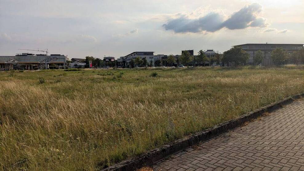 Großflächiges Gewerbegrundstück am Centro Oberhausen zimmer