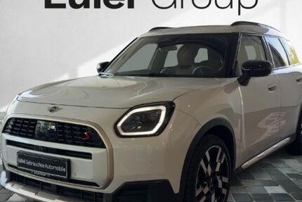 Mini Countryman S (Cooper) 34.297 km 40.999 &euro; Frankfurt 60314