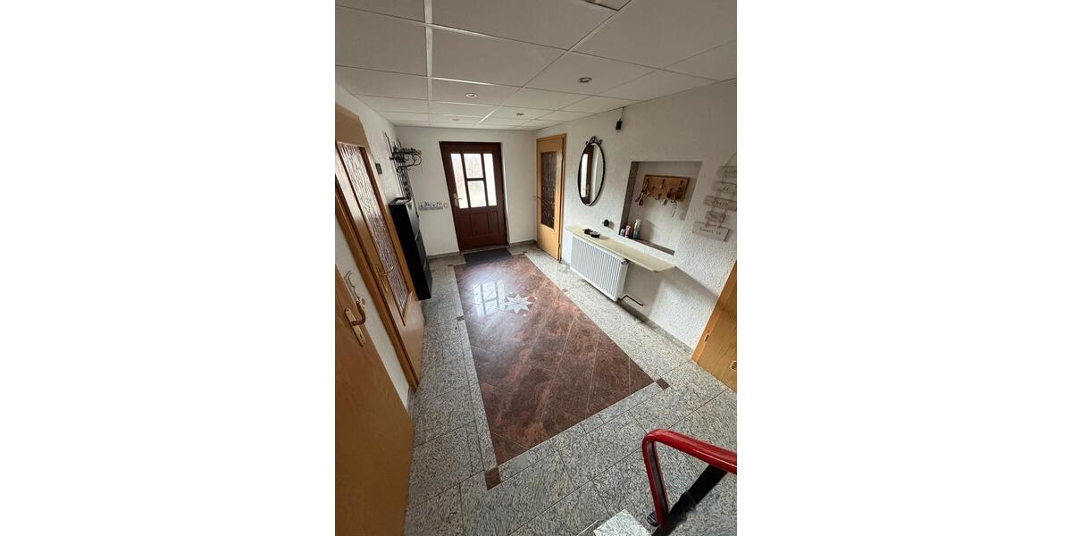 Doppelhaushälfte Crimmitschau - 6 Zimmer, 140 m&sup2;, 219.000&euro; | Angebot:26726116