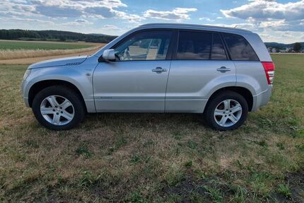 Suzuki Grand Vitara 164.000 km 6.500 &euro; Hahnbach 92256
