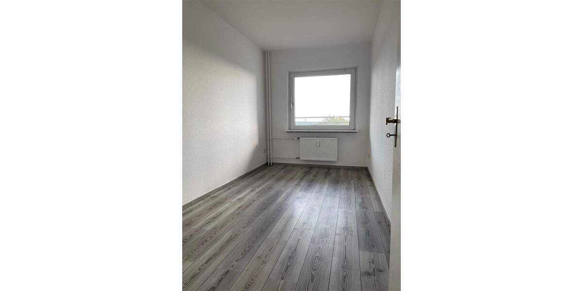 Etagenwohnung Kiel Neumühlen-Dietrichsdorf - 3 Zimmer, 76 m&sup2;, 600&euro; | Angebot:24974704