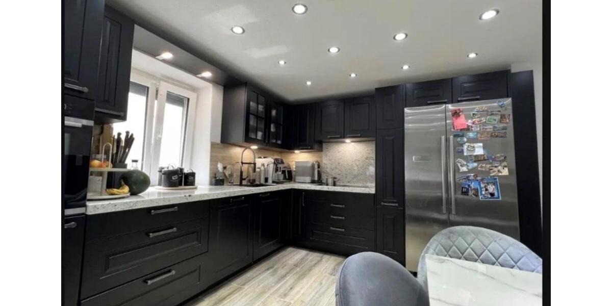 Doppelhaushälfte Weißenhorn - 8 Zimmer, 224 m&sup2;, 1.700&euro; | Angebot:25498251