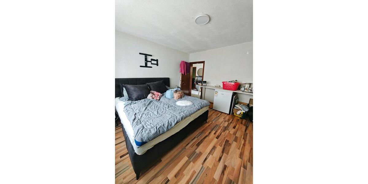 Hochparterre Bad Pyrmont - 3 Zimmer, 83 m&sup2;, 700&euro; | Angebot:26324439