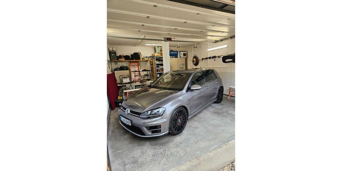 VW Golf 125.243 km 22.300 &euro; Römerstein 72587