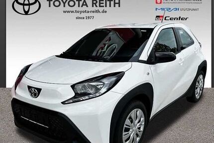 Toyota Aygo (X) 3.760 km 15.910 € Pfaffenhofen 85276