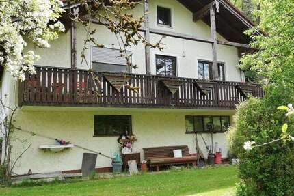 Haus Tacherting - 5 Zimmer, 125 m&sup2;, 695.000&euro; | Angebot:25357163