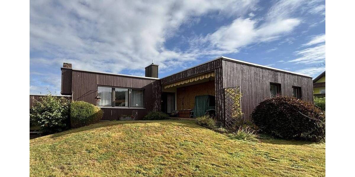 Einfamilienhaus Oberviechtach - 6 Zimmer, 150 m&sup2;, 315.000&euro; | Angebot:26155504