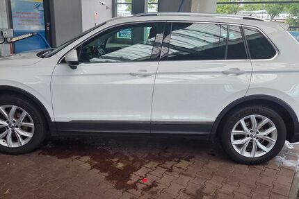 VW Tiguan 152.500 km 17.500 &euro; Berlin 13053