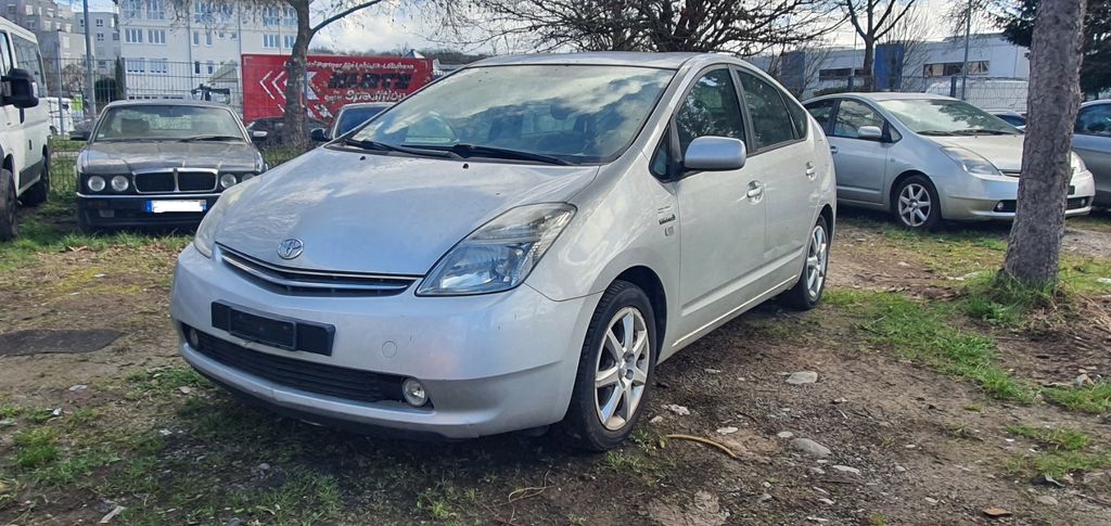 Toyota Prius 207.039 km 4.500 &euro; Freiburg 79108