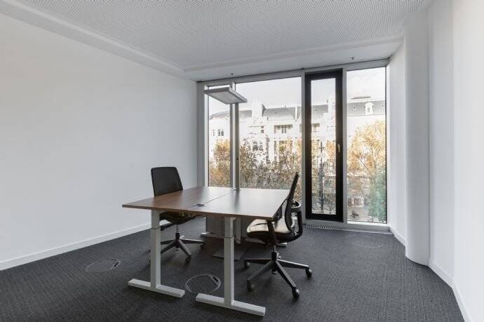 All-inclusive-Zugang zu professionellen Büroräumen für 2 Personen in Regus Charlottenburg