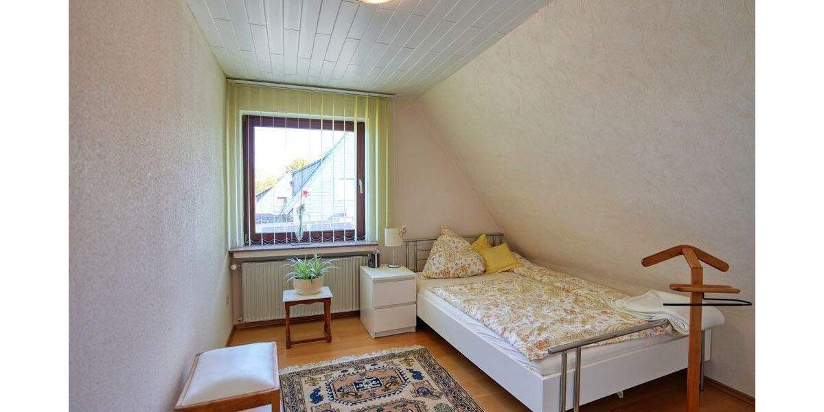 Einfamilienhaus mit Erweiterungspotential auf großem Grundstück in ruhiger Wohnlage 5 zimmer