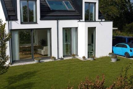 Haus München Bogenhausen - 7 Zimmer, 269 m&sup2;, 8.500&euro; | Angebot:26904179