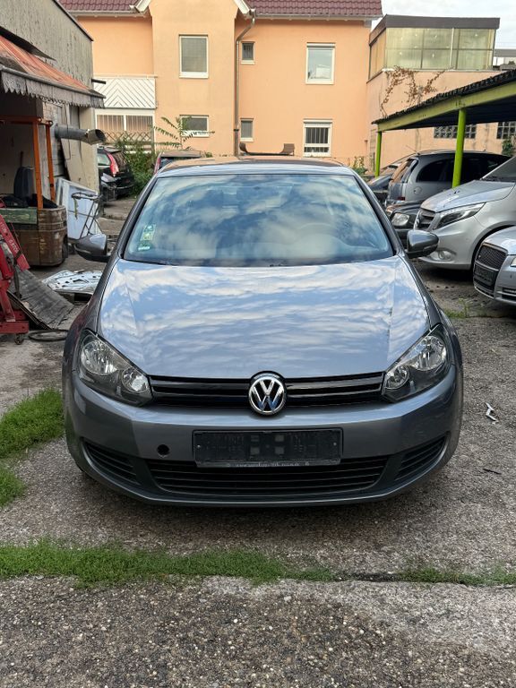 VW Golf 181.353 km 4.500 € Heilbronn 74072