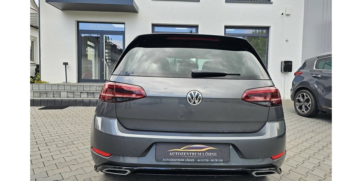 VW Golf 1.5 TSI R-Line NAVI ACC LED ALCANTARA 102.800 km 17.990 &euro; Löhne 32584