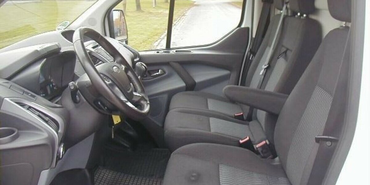 Ford Transit Custom 2.0TDCi Trend 340 L2H2-Navi-AHK-PDC 69.296 km 17.969 &euro; Wittmund 26409