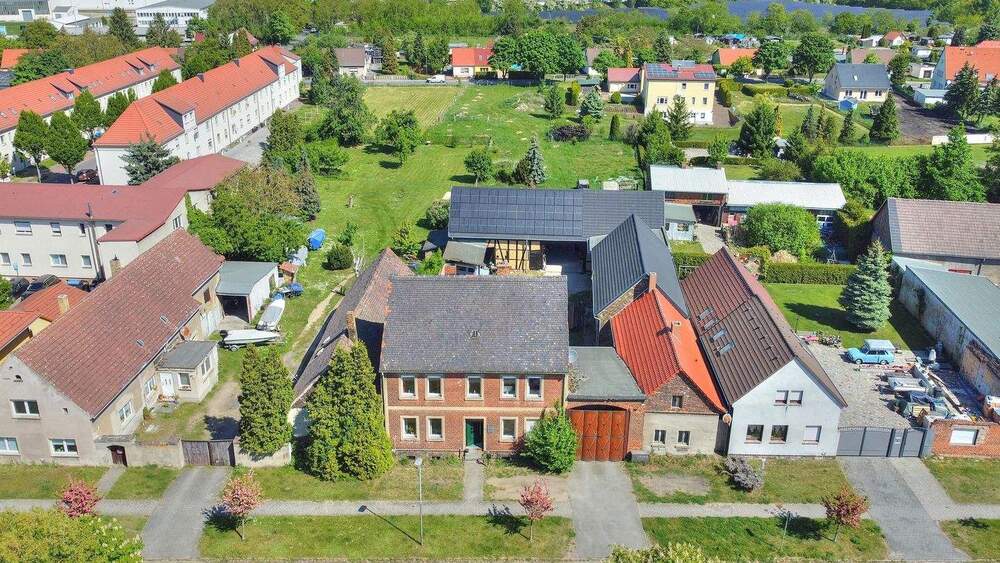 Bauernhaus, Landhaus Gräfenhainichen Möhlau - 5 Zimmer, 169 m&sup2;, 450.000&euro; | Angebot:25778775