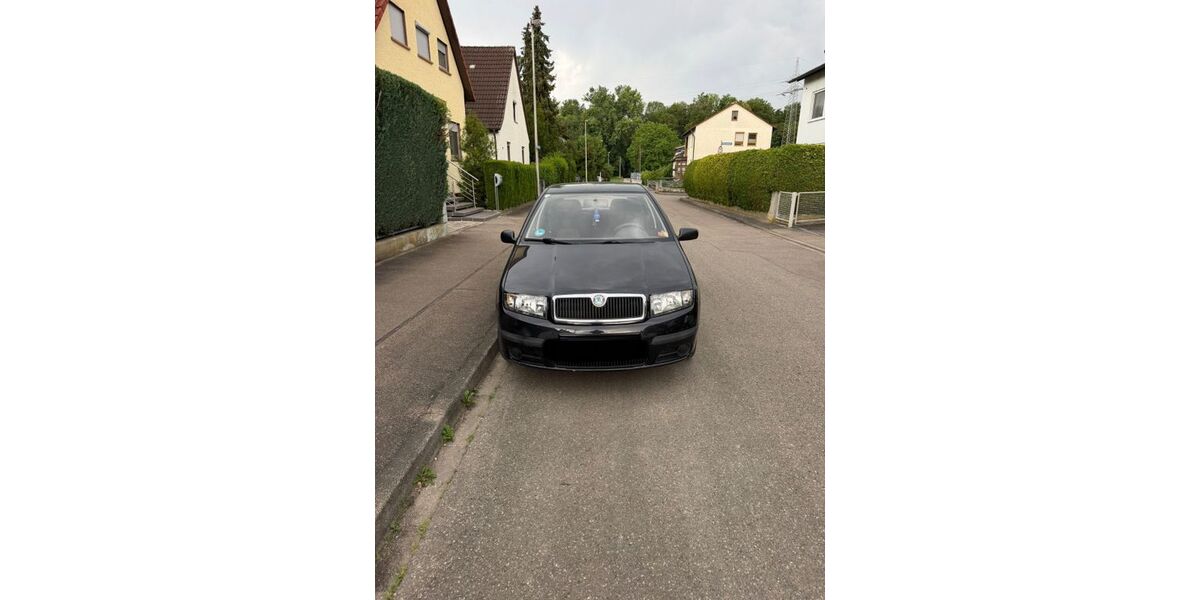 Skoda Fabia 131.000 km 2.350 &euro; Senden 89250