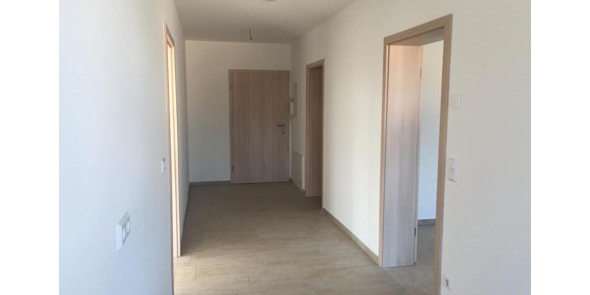 Etagenwohnung Lauta - 2 Zimmer, 65 m&sup2;, 467&euro; | Angebot:26351158
