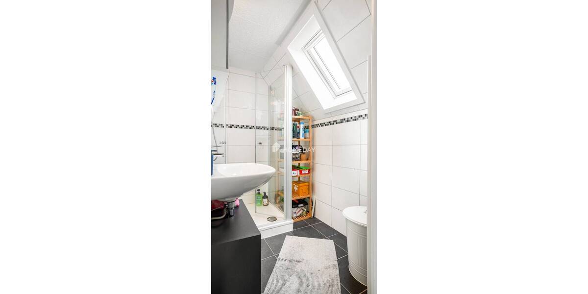 Mehrfamilienhaus, Wohnhaus Meschede Wennemen - 4 Zimmer, 130 m&sup2;, 220.000&euro; | Angebot:25697574