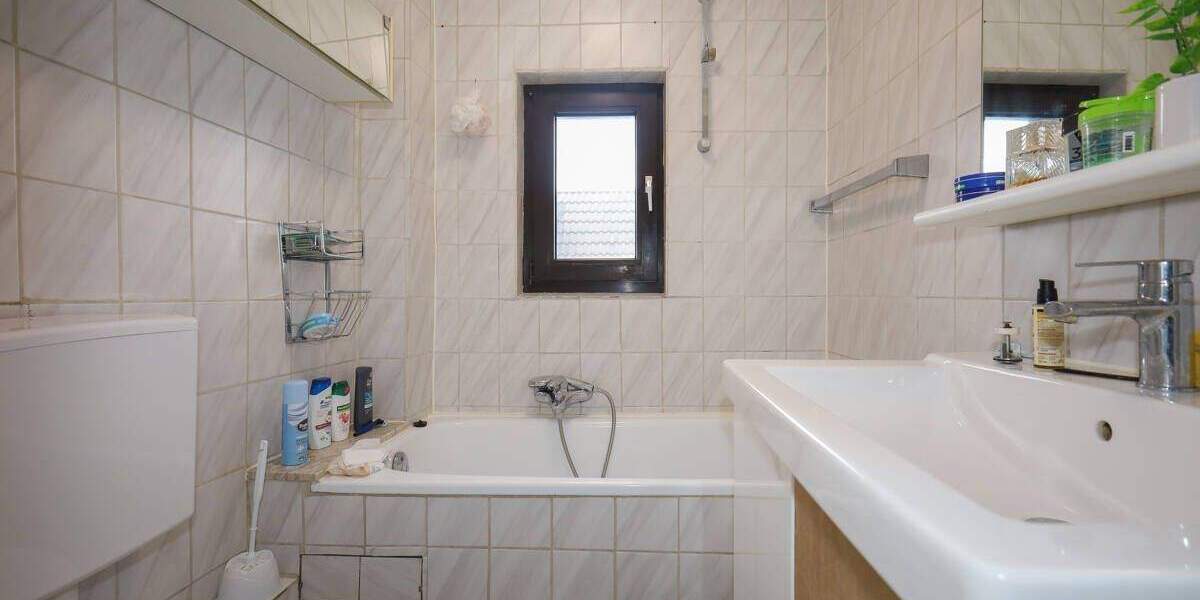 Platz für die gesamte Familie mit 30 m² Zusatzfläche im Dachgeschoss 6 zimmer