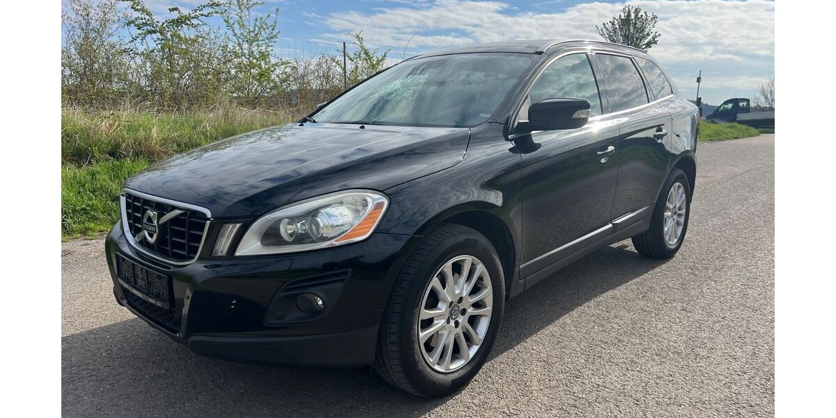 Volvo XC60 321.060 km 8.499 &euro; Leonberg 71229