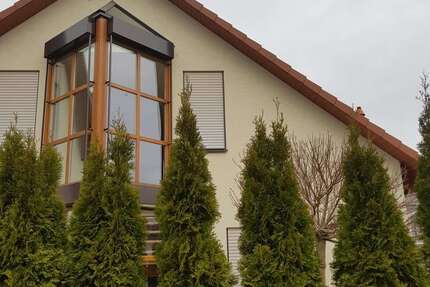Haus Büdingen - 7 Zimmer, 163 m&sup2;, 580.000&euro; | Angebot:26333463
