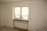Haus: 2 Wohnungen, 2 Eingänge, 2 Terrassen. Platz für 2 Generationen! 6 zimmer