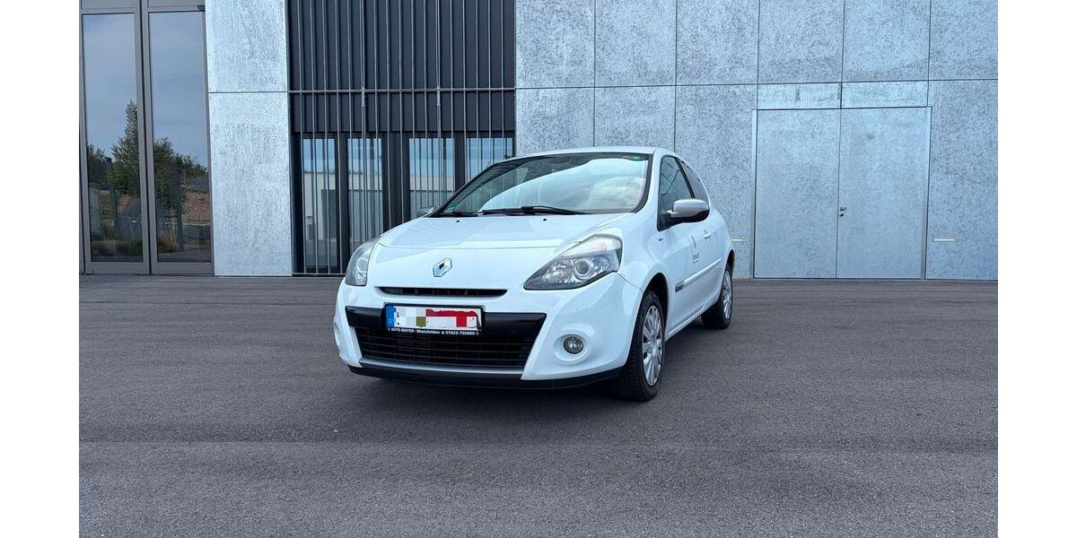 Renault Clio 117.000 km 3.499 &euro; Rheinfelden 79618