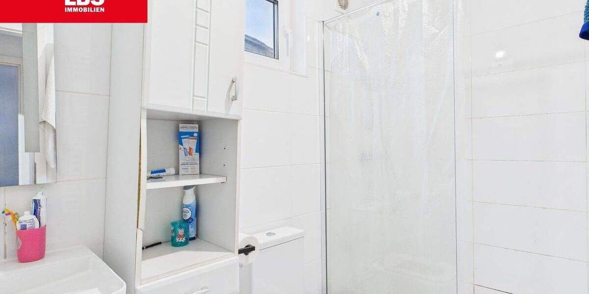 Mehrfamilienhaus, Wohnhaus Bonn Lannesdorf - 6 Zimmer, 188 m&sup2;, 330.000&euro; | Angebot:24635053