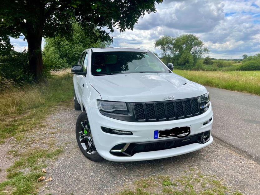 Jeep Grand Cherokee 124.500 km 36.750 € Blender 27337