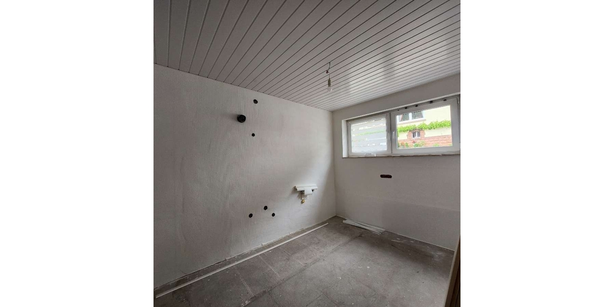 Zweifamilienhaus mit ELW, perfekt für Mehrgenerationen-Wohnen oder als Kapitalanlage - Zweifamilienhaus Weidenthal | Angebot:27131170