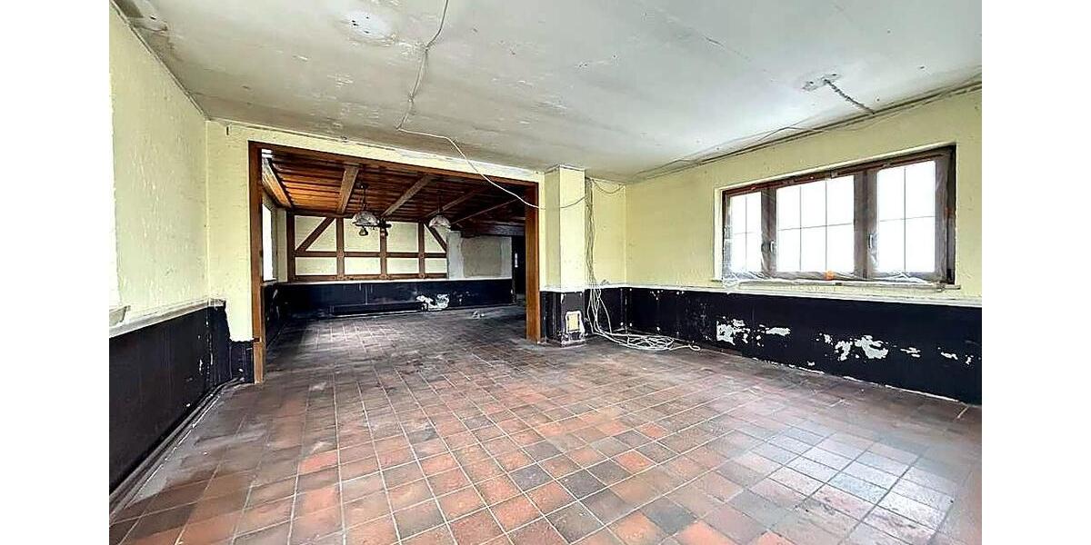 Einfamilienhaus Scheßlitz - 8 Zimmer, 315 m&sup2;, 169.000&euro; | Angebot:26636938