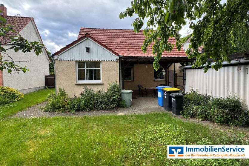 Haus zum Kaufen in Sieversdorf-Hohenofen 95.000 € 67 m²
