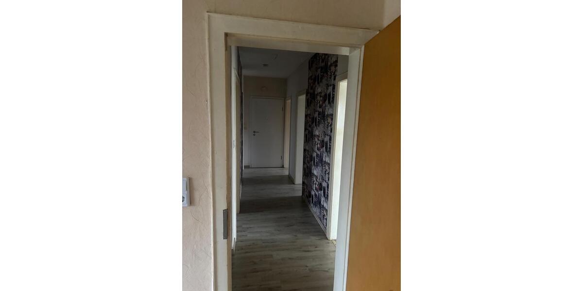 Erdgeschoßwohnung Borken (Hessen) - 4 Zimmer, 80 m&sup2;, 850&euro; | Angebot:26354954