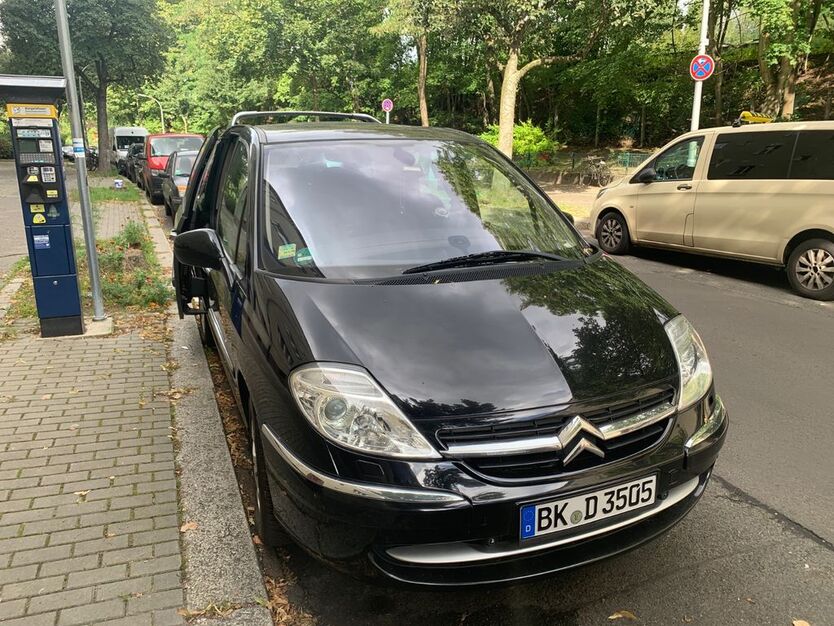 Citroen C8 240.000 km 2.500 € Berlin 13359