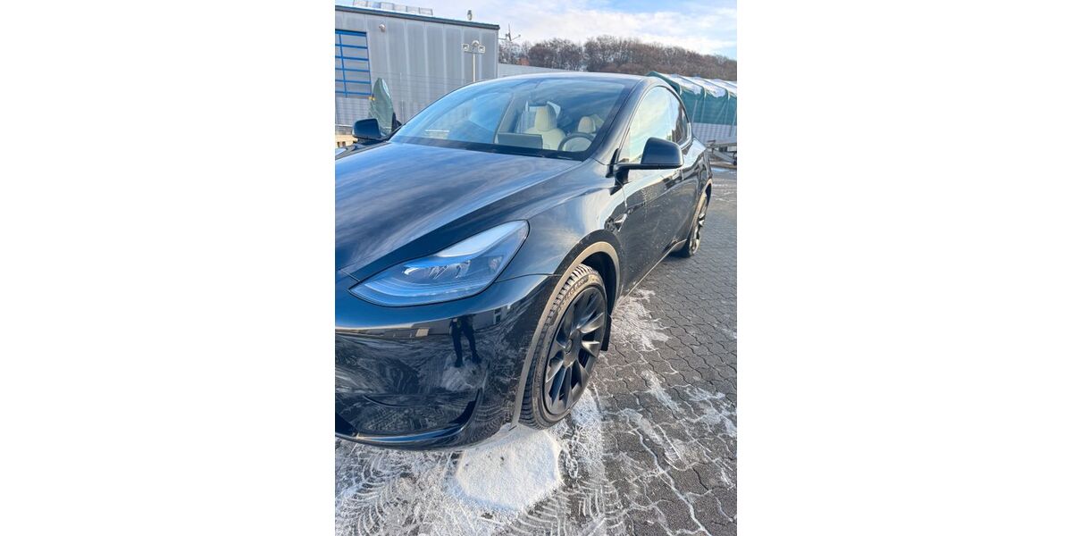 Tesla Model Y 62.570 km 32.500 &euro; Lohmar 53797