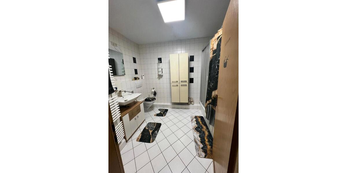 Reihenhaus Gera Bieblach-Ost - 7 Zimmer, 140 m&sup2;, 1.200&euro; | Angebot:26384578